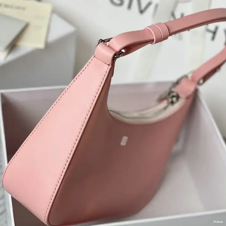 2206RF0002 Bag Givenchy 0523